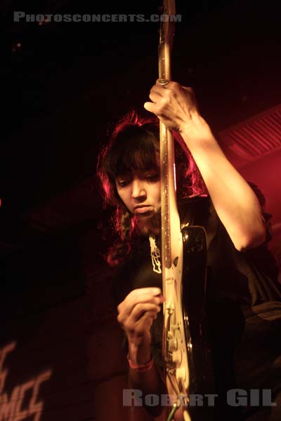 LA LUZ - 2014-03-28 - PARIS - La Chaufferie (du Moulin Rouge) - 